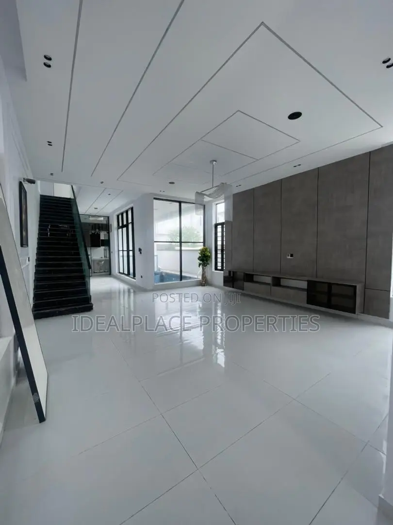 4bdrm Duplex in Lekki for sale in Lekki