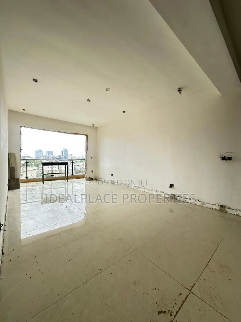 4bdrm Penthouse in Victoria Island for sale in Victoria Island