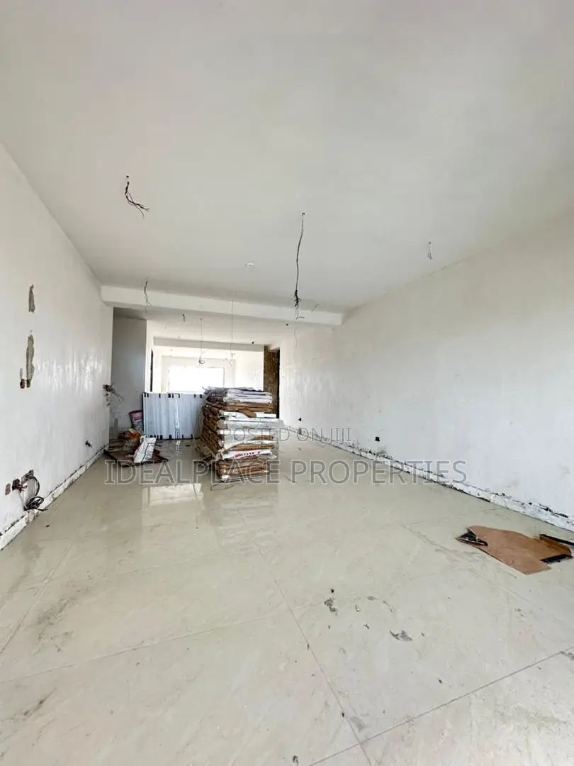 4bdrm Penthouse in Victoria Island for sale in Victoria Island