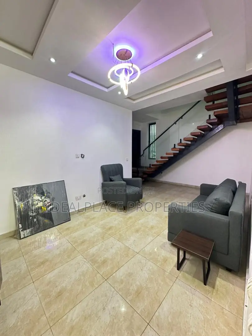 5bdrm Duplex in Lekki for sale in Lekki