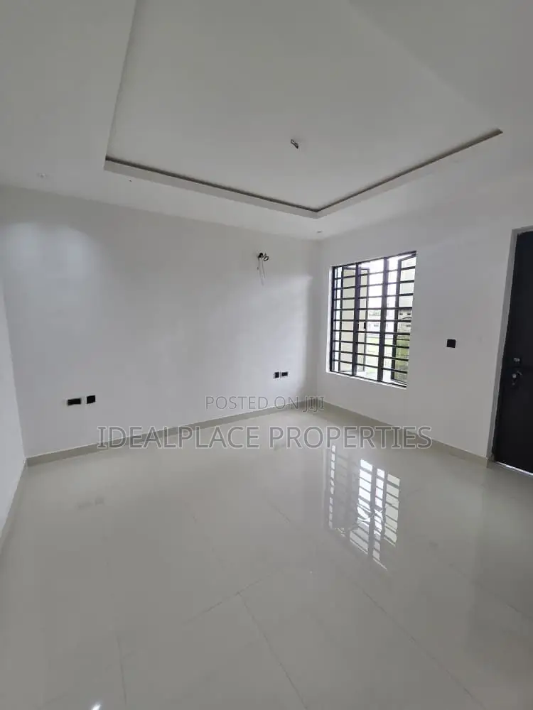 4bdrm Townhouse/Terrace in Opebi for sale in Opebi