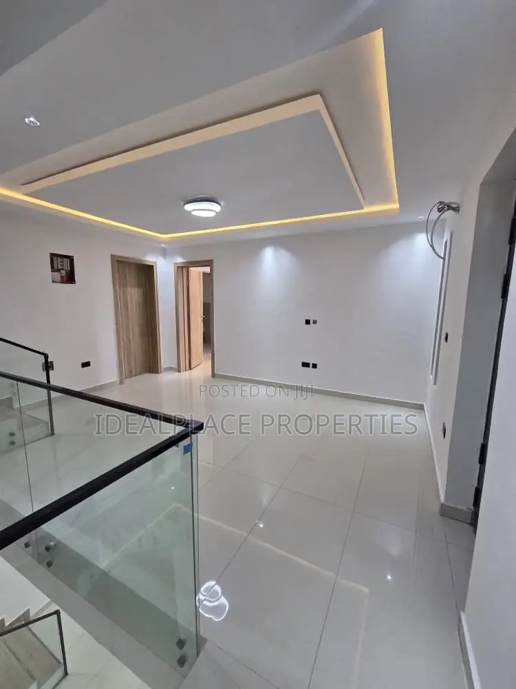 4bdrm Townhouse/Terrace in Opebi for sale in Opebi