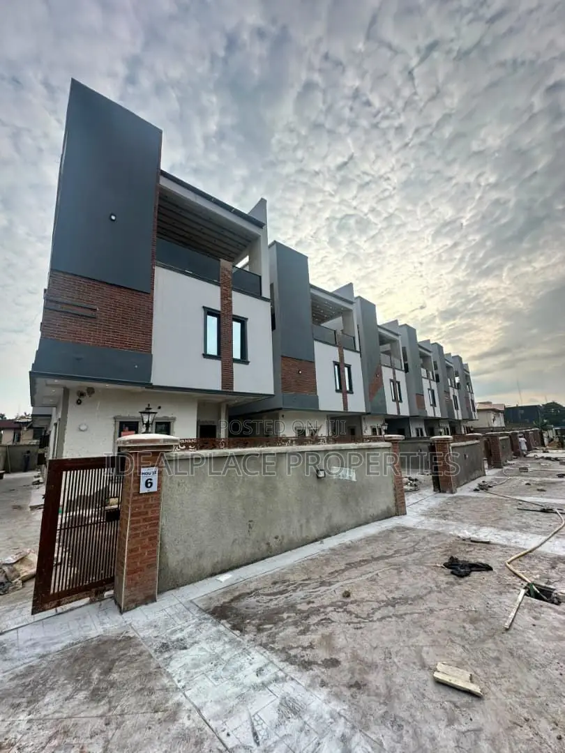 5bdrm Duplex in Opebi for sale in Opebi