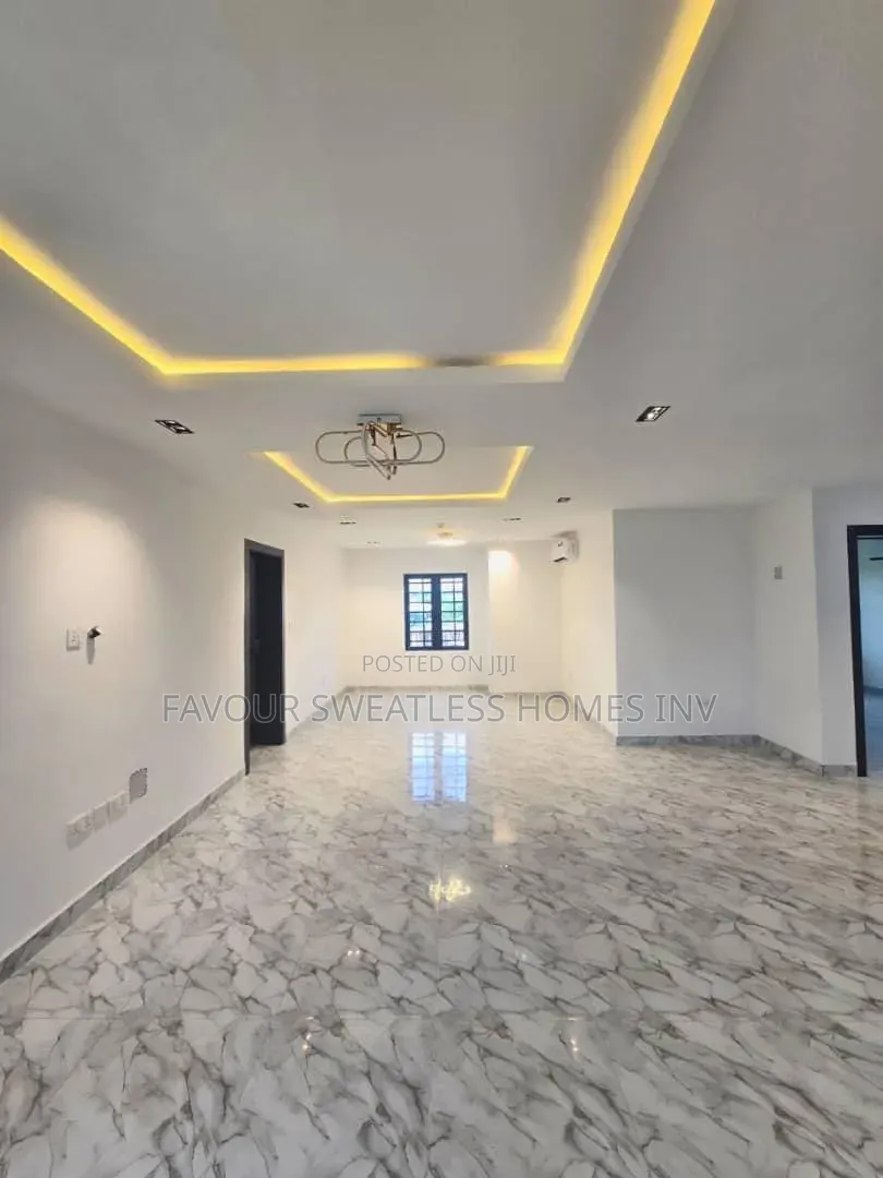 4bdrm Maisonette in Opebi Ikeja for sale in Opebi