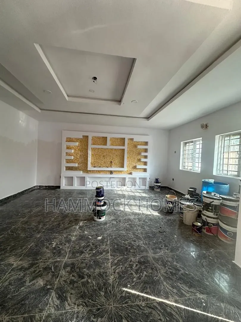 4bdrm Duplex in Jericho for rent in Jericho