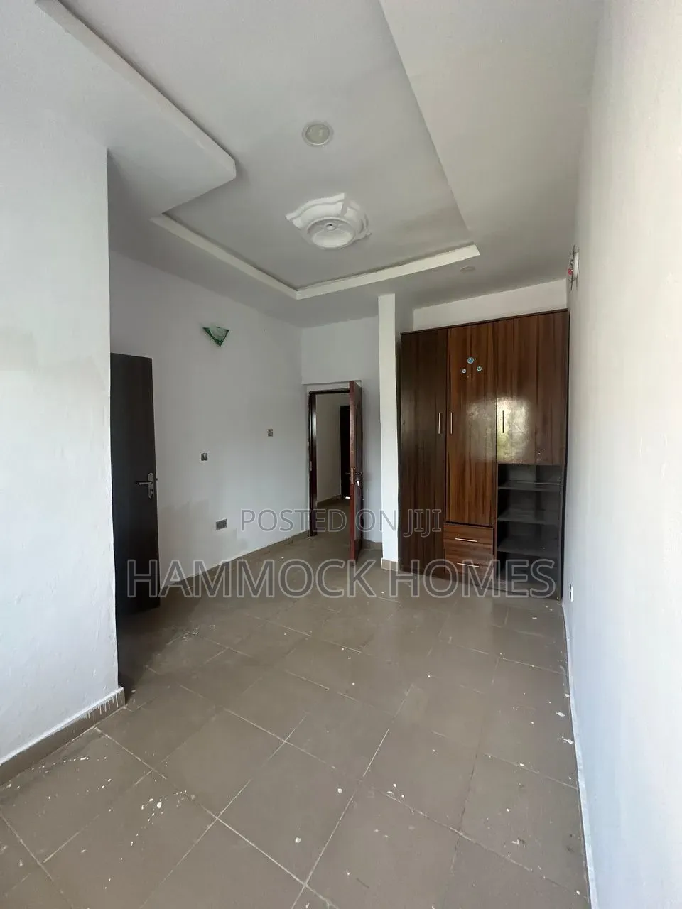 4bdrm Duplex in Jericho for rent in Jericho
