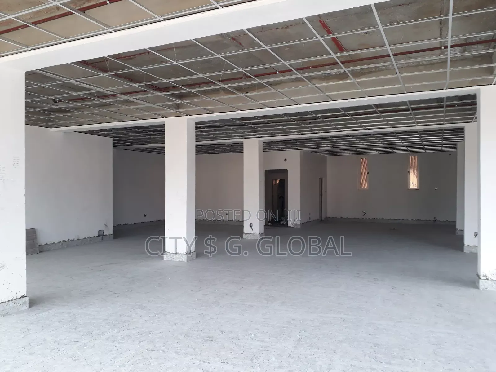 Showroom/ Carstand/ Workshop in Kubwa