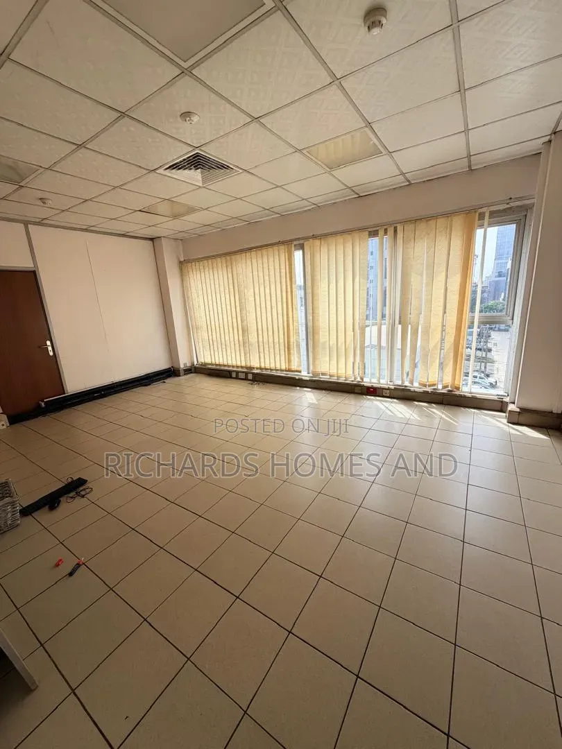 940 SQM of Commercial Space for Rent in Victoria Island Extension