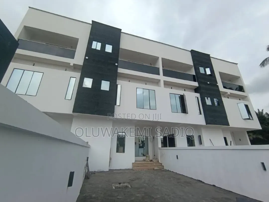 4bdrm Duplex in Ikeja Gra for rent in Ikeja GRA
