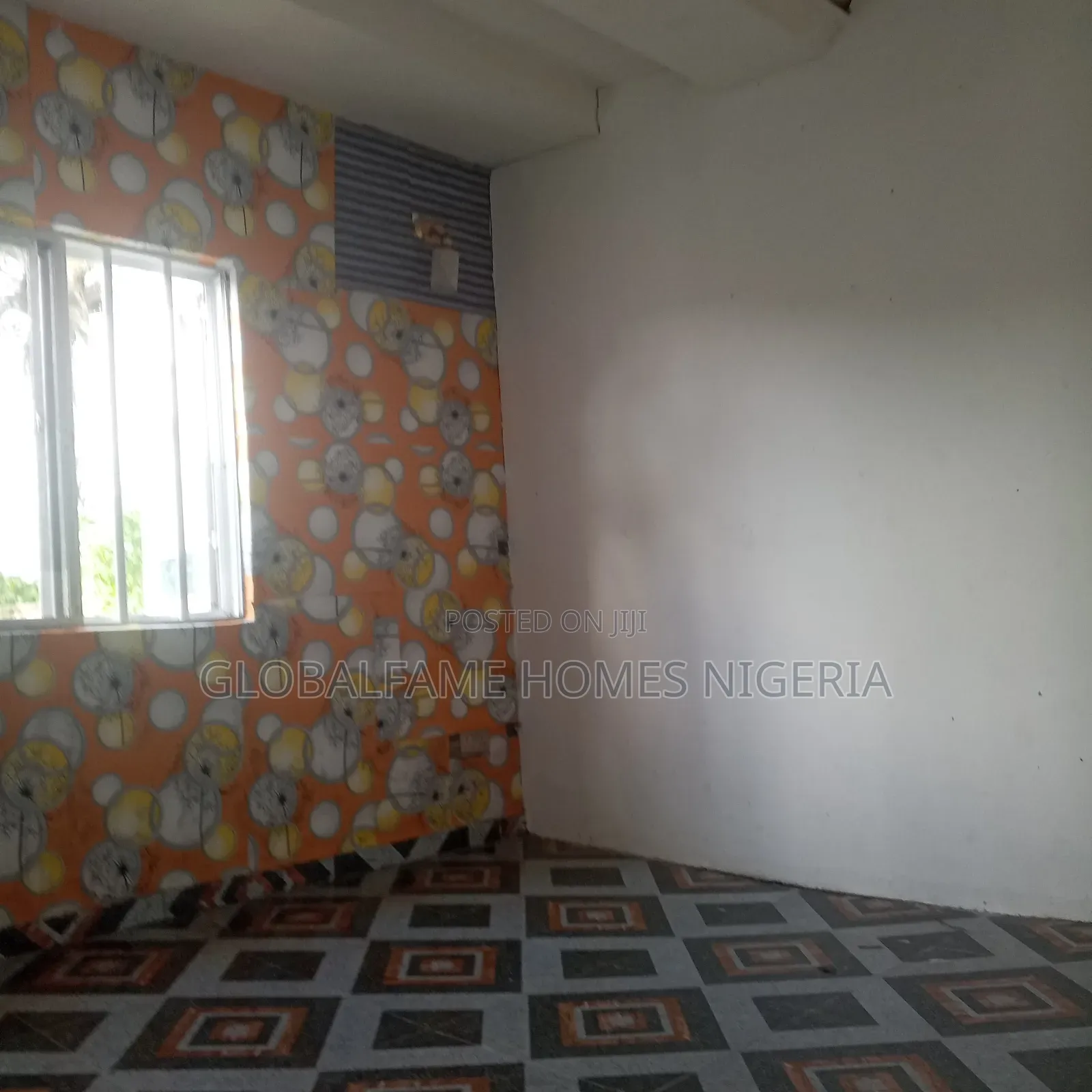 6bdrm Bungalow in Igando for sale in Igando-Oloja