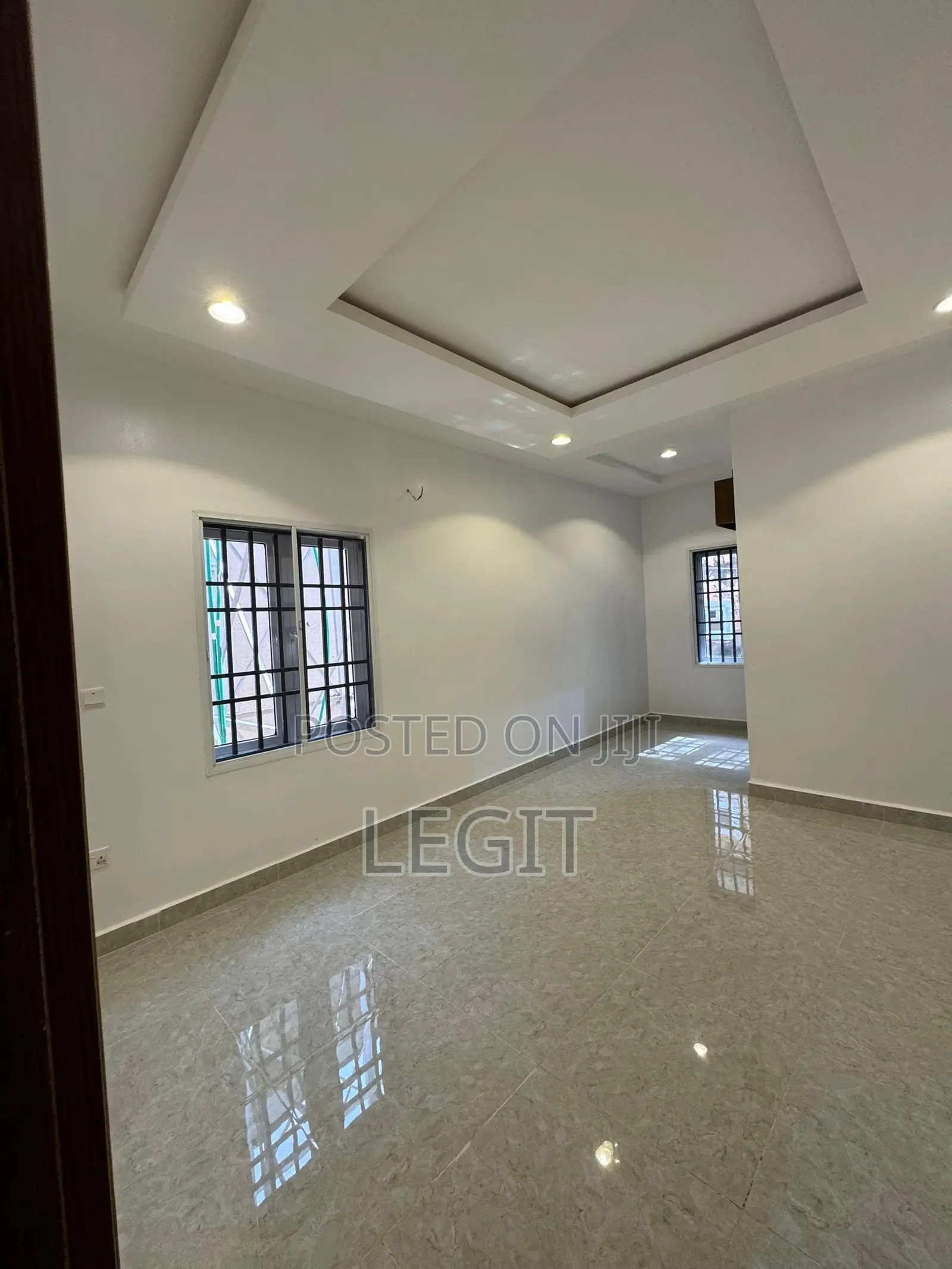 4bdrm Duplex in Apo District for sale in Apo District