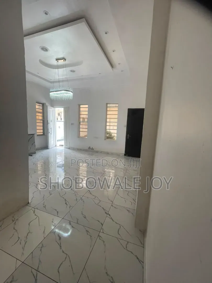Studio Apartment in Royal Pine Estate, Lekki Expressway for rent in Lekki Expressway
