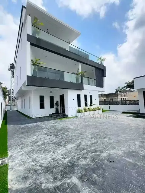 5bdrm Duplex in Life Camp for sale in Life Camp