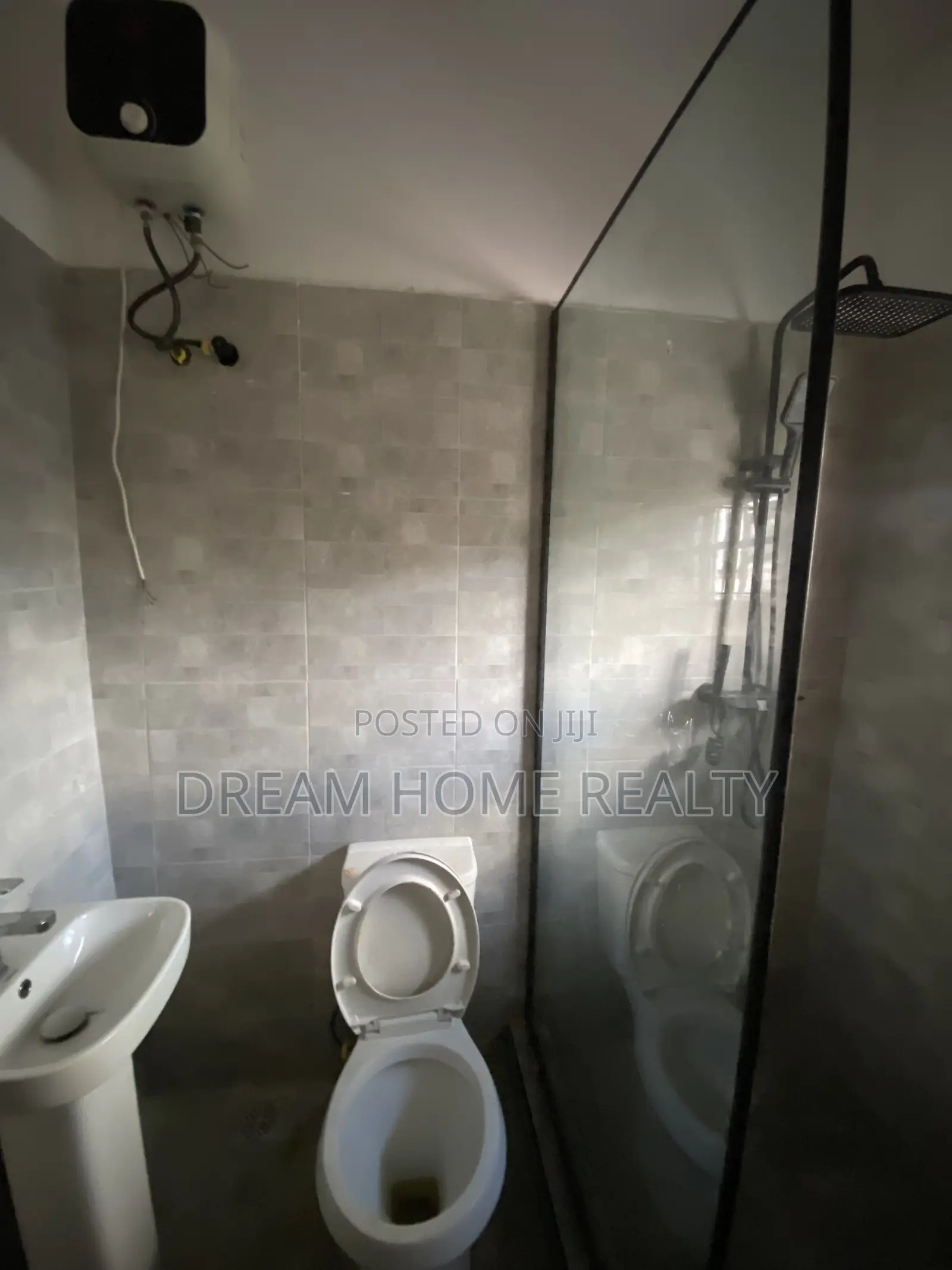Mini Flat in Ikota for rent in Ikota