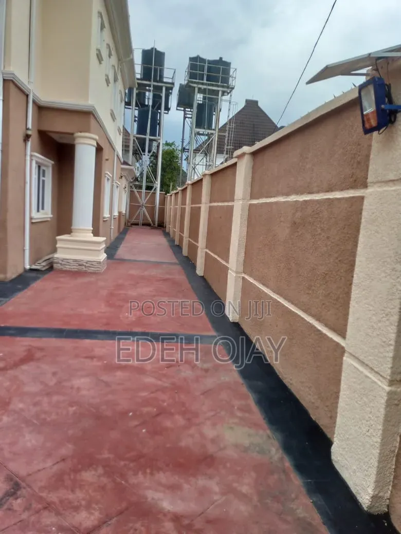 5bdrm House in Green City Estate, Dawaki for sale in Dawaki
