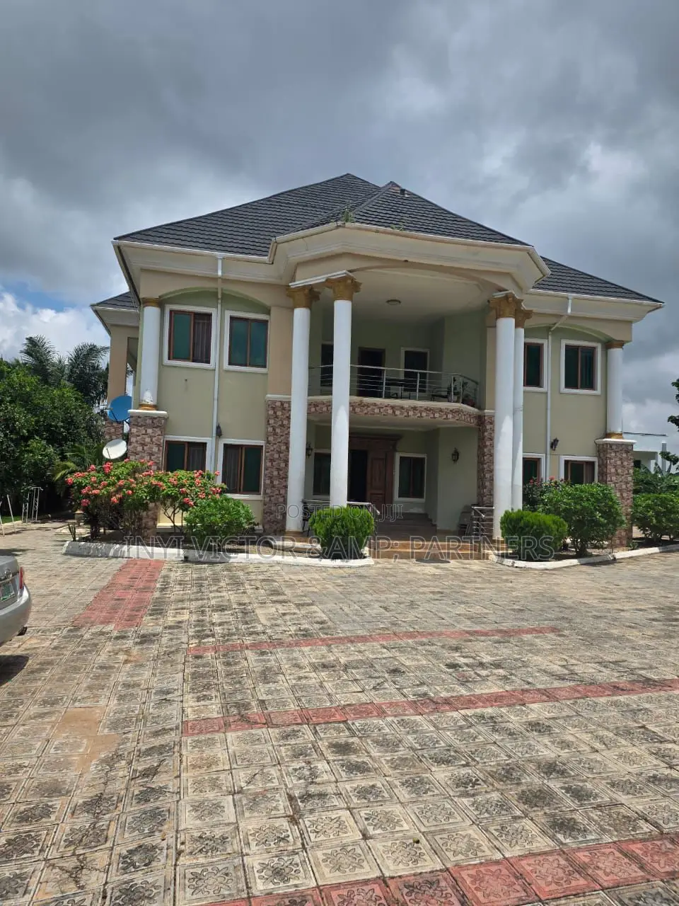 8bdrm Duplex in Guzape District for sale in Guzape District
