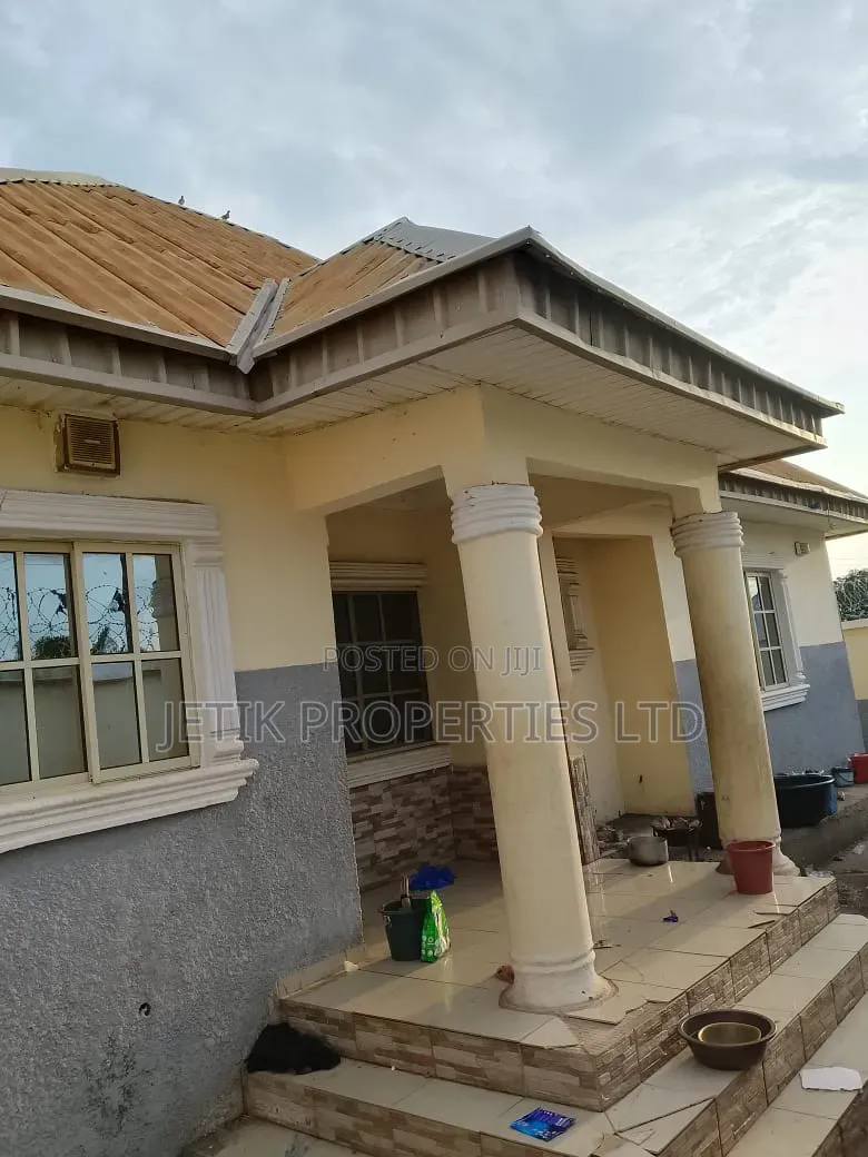 A Mini Estate for Sale in Makurdi in Makurdi