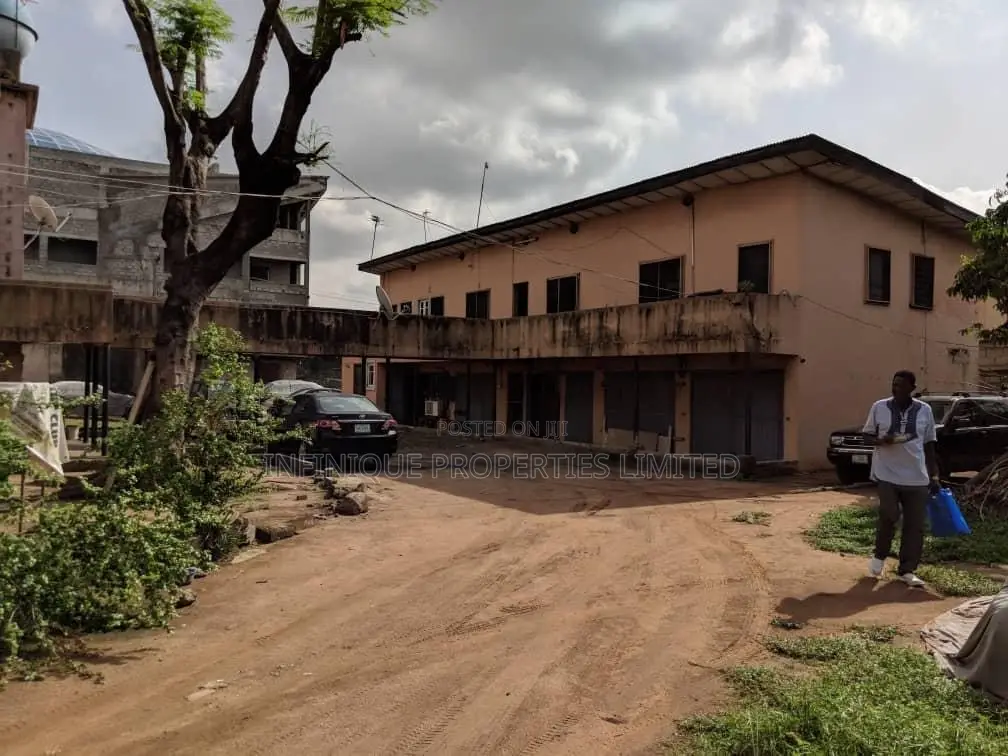 Land With Existing Structure in Palmgroove