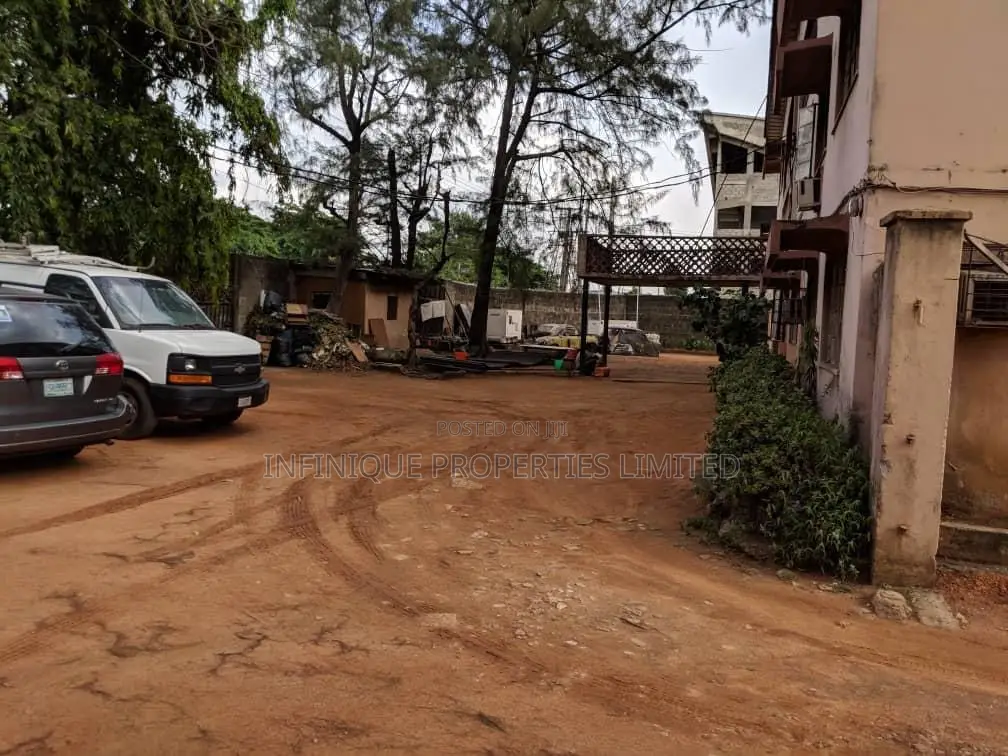 Land With Existing Structure in Palmgroove
