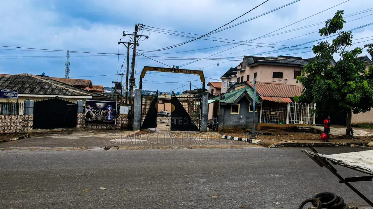 4bdrm Townhouse/Terrace in Unity Estate, Ogba GRA for sale in Ogba GRA