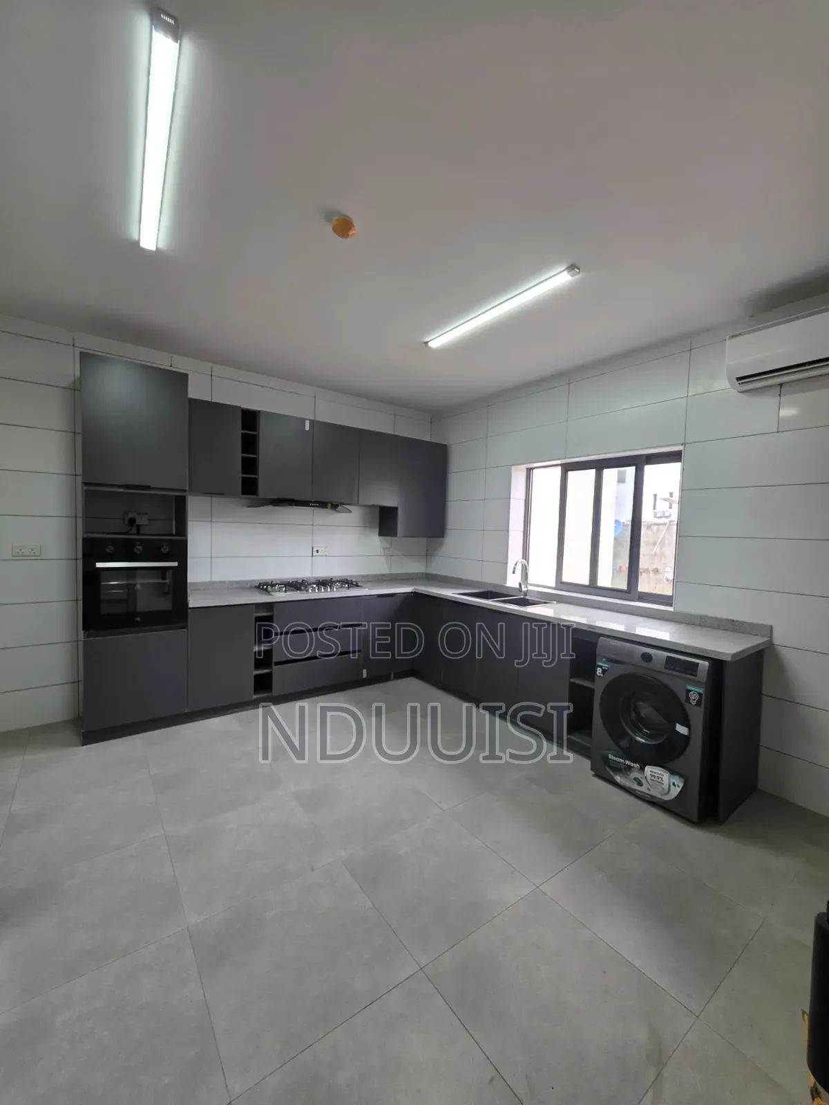 4bdrm Townhouse / Terrace in Beach Resort Estate, Osapa london for rent in Osapa london