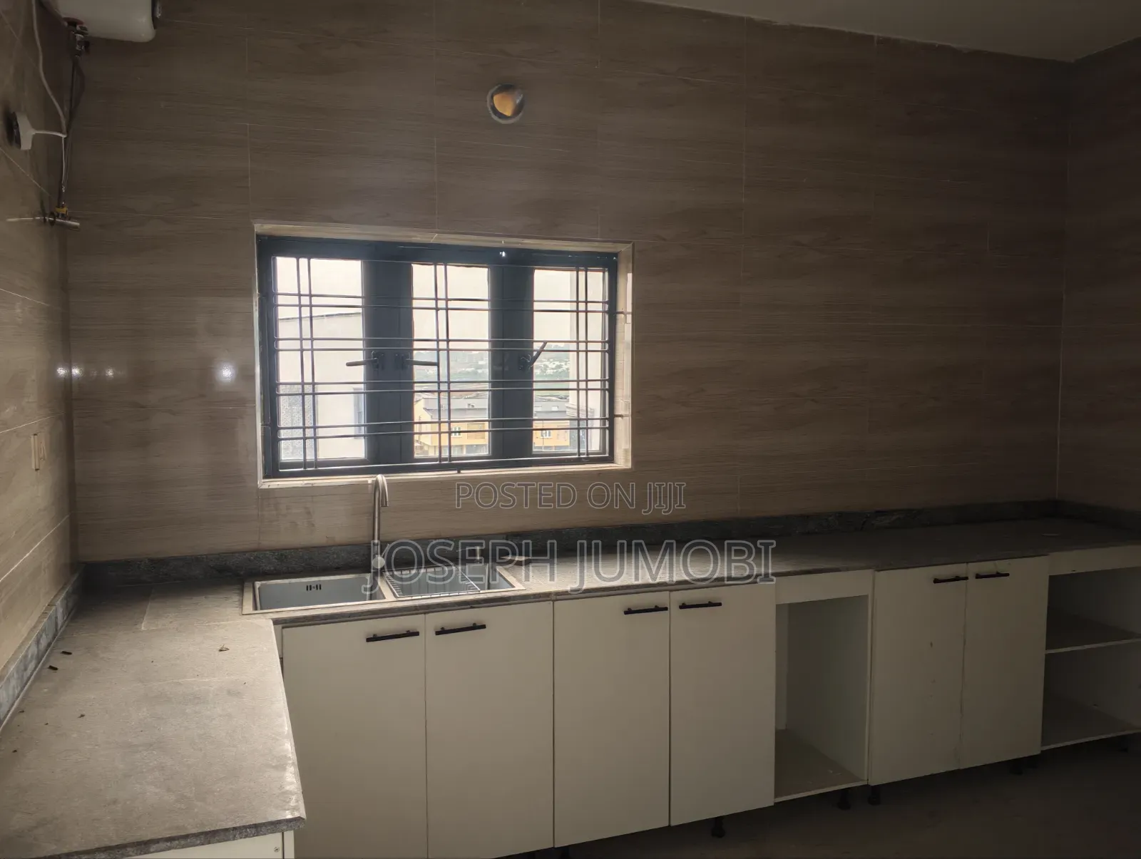 3bdrm Apartment in Paradise Estate, Life Camp for sale in Life Camp