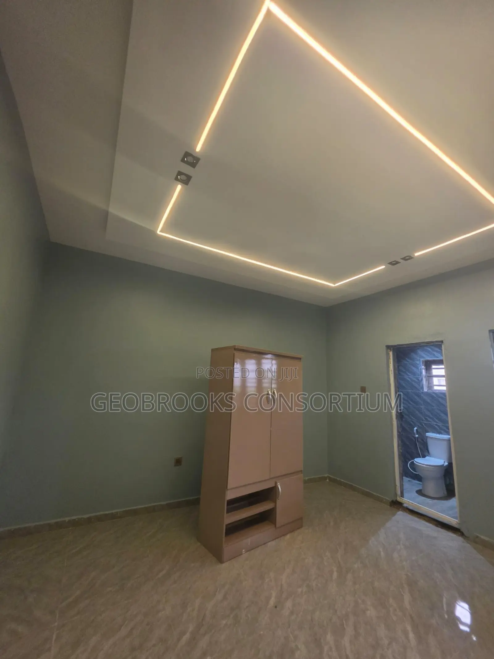 3bdrm Bungalow in Elebu, Oluyole Estate for sale in Oluyole Estate