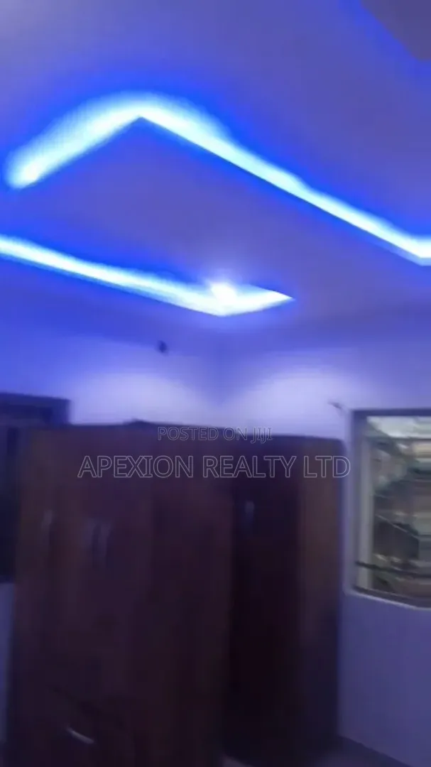 2bdrm Apartment in Lord Chosen Estate, East West Road for rent in East West Road