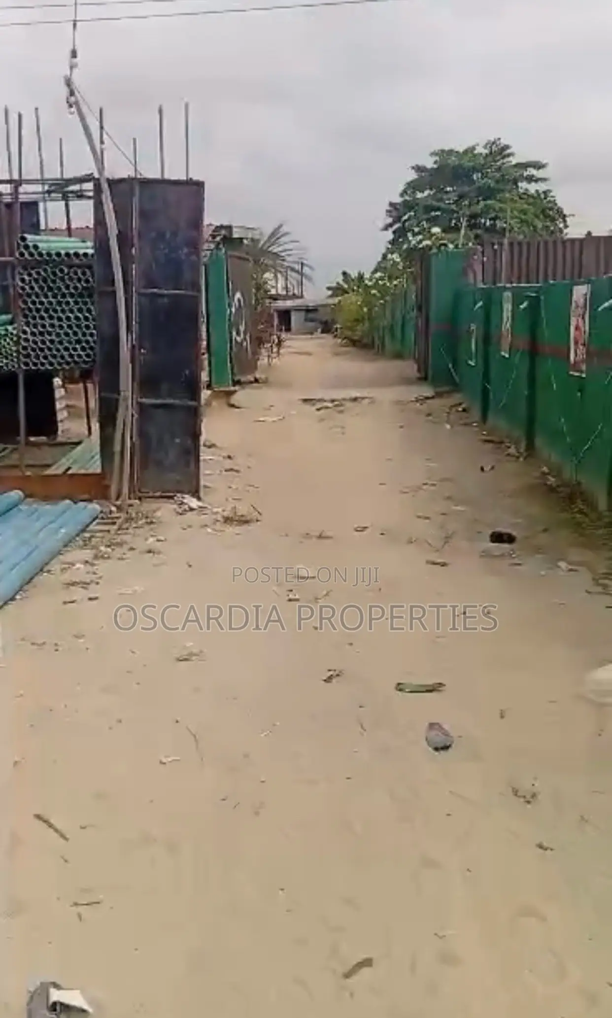Approx 1333sqm Land Facing Lekki-Epe Expressway, BOGIJE Ibeju Lekki in Elemoro