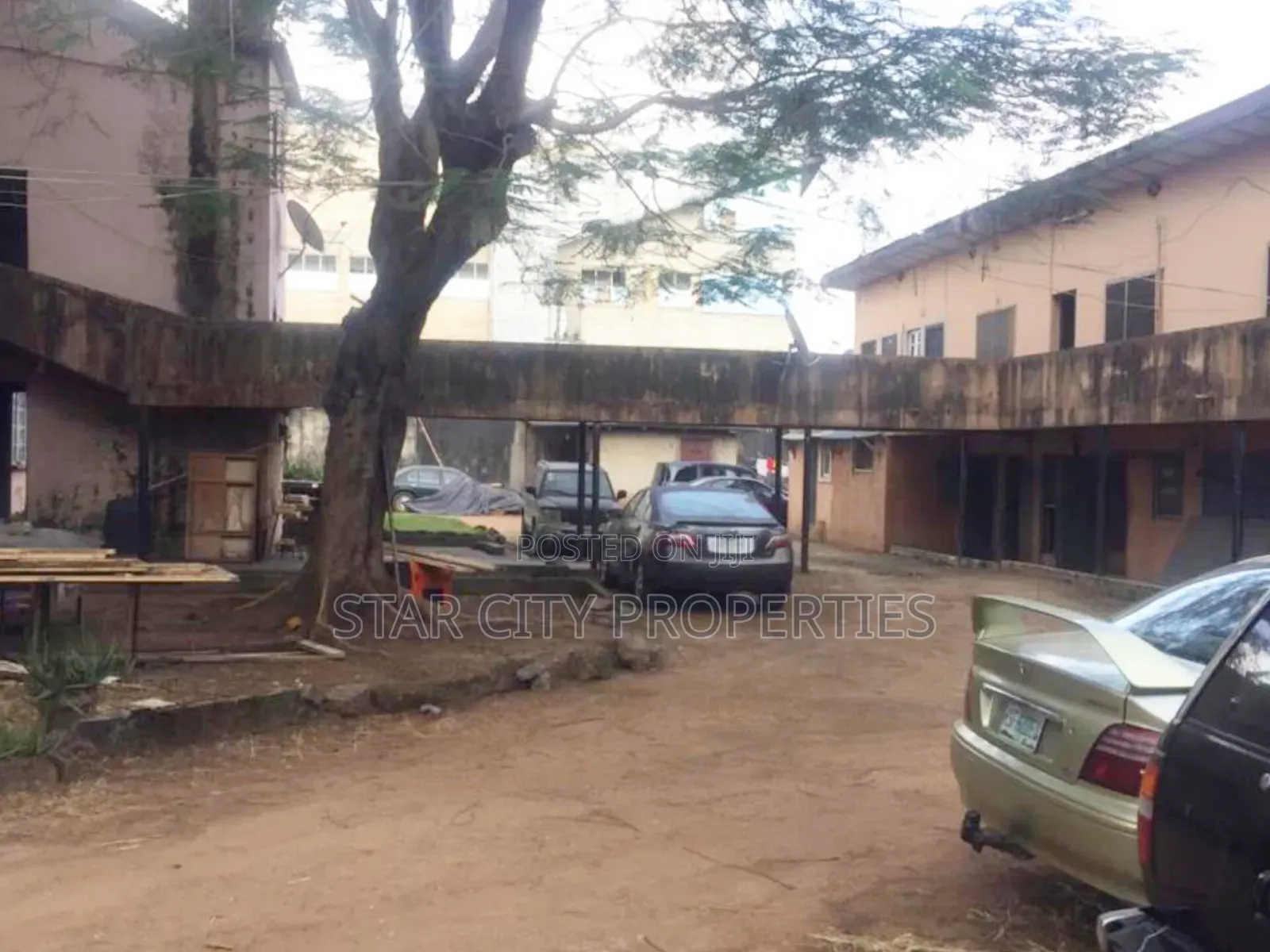 A Cornerpiece 2400sqms Land Directly on Ikorodu Road Palmgrove in Agric