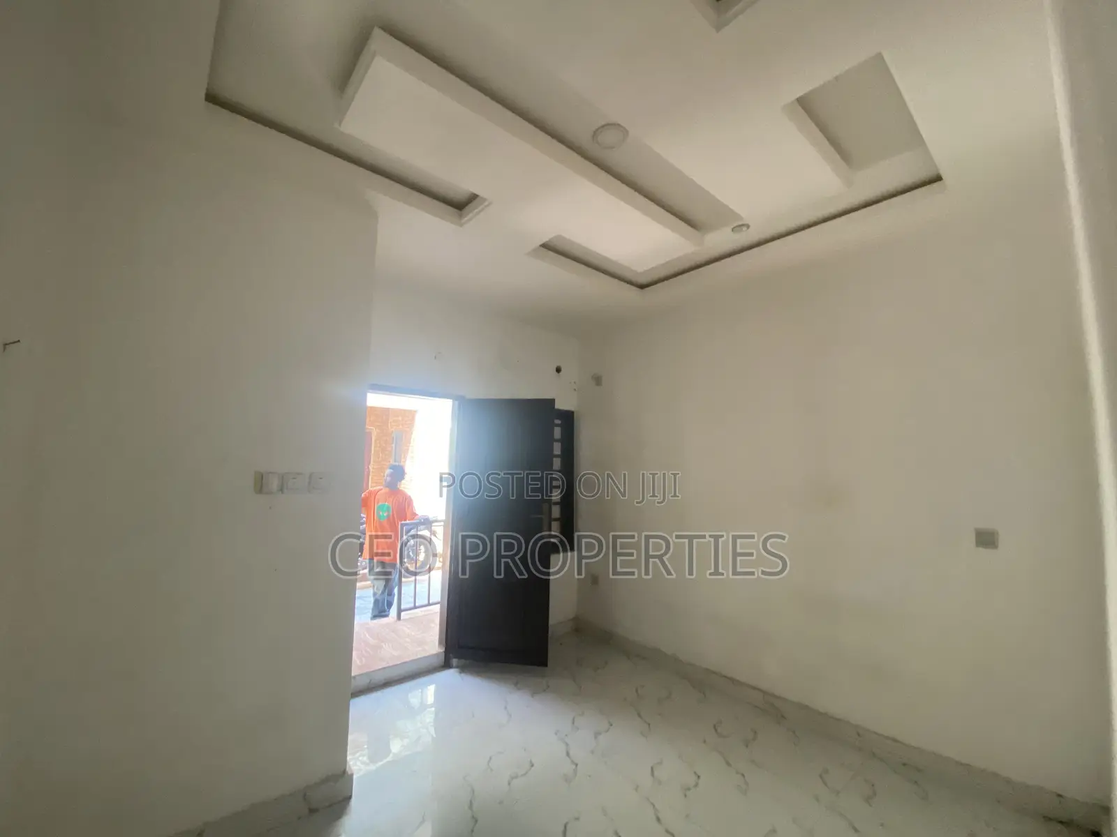 1bdrm Bedsitter in New Road/Igboefon, Chevron for rent in Chevron