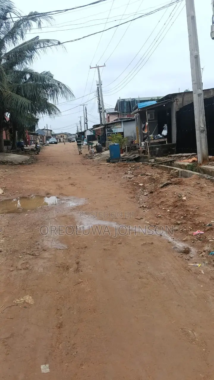 Reciept and Suvery in Governors Road