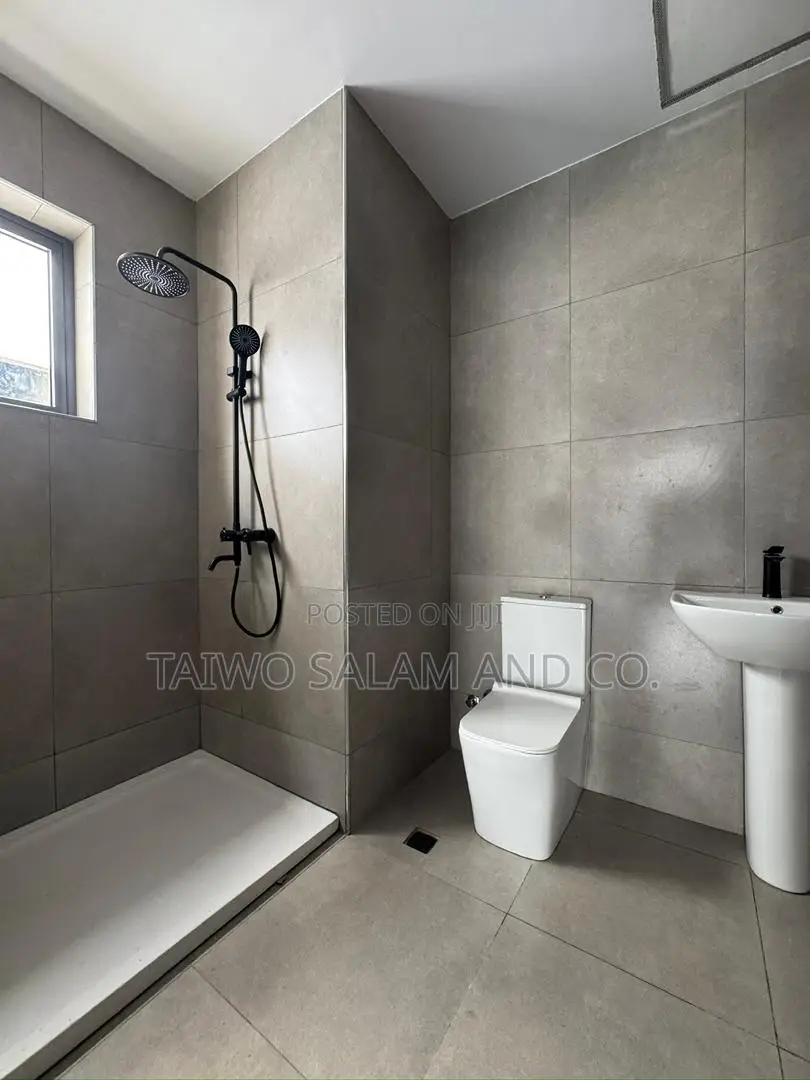 4bdrm Duplex in Bodija for sale in Bodija