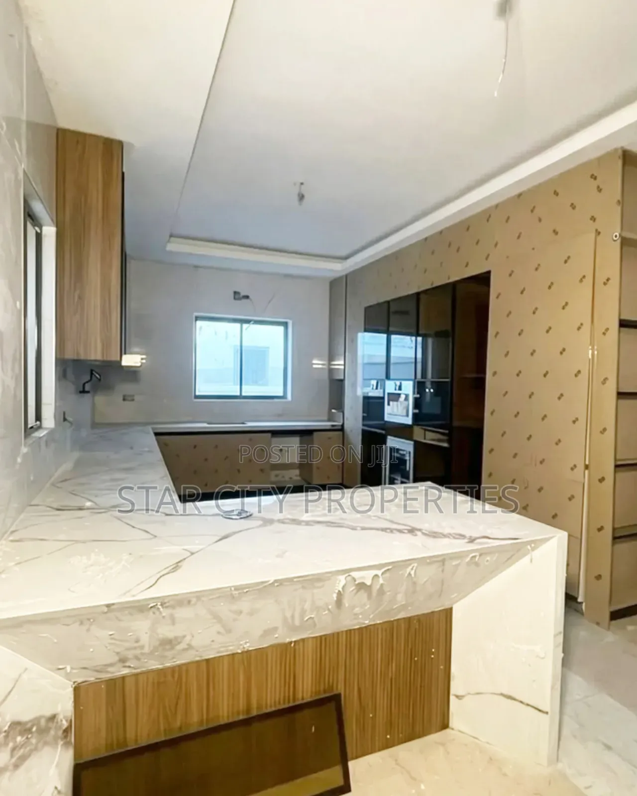 5bdrm Duplex in Banana Island Ikoyi for sale in Banana Island