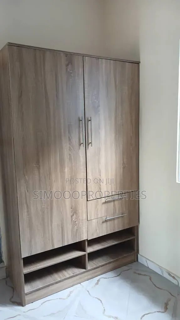 1bdrm Block of Flats in Royal Garden, Lakowe for rent in Lakowe