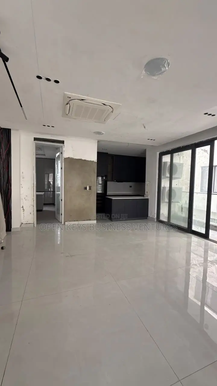 Furnished 5bdrm Duplex in Banana Island for sale in Banana Island