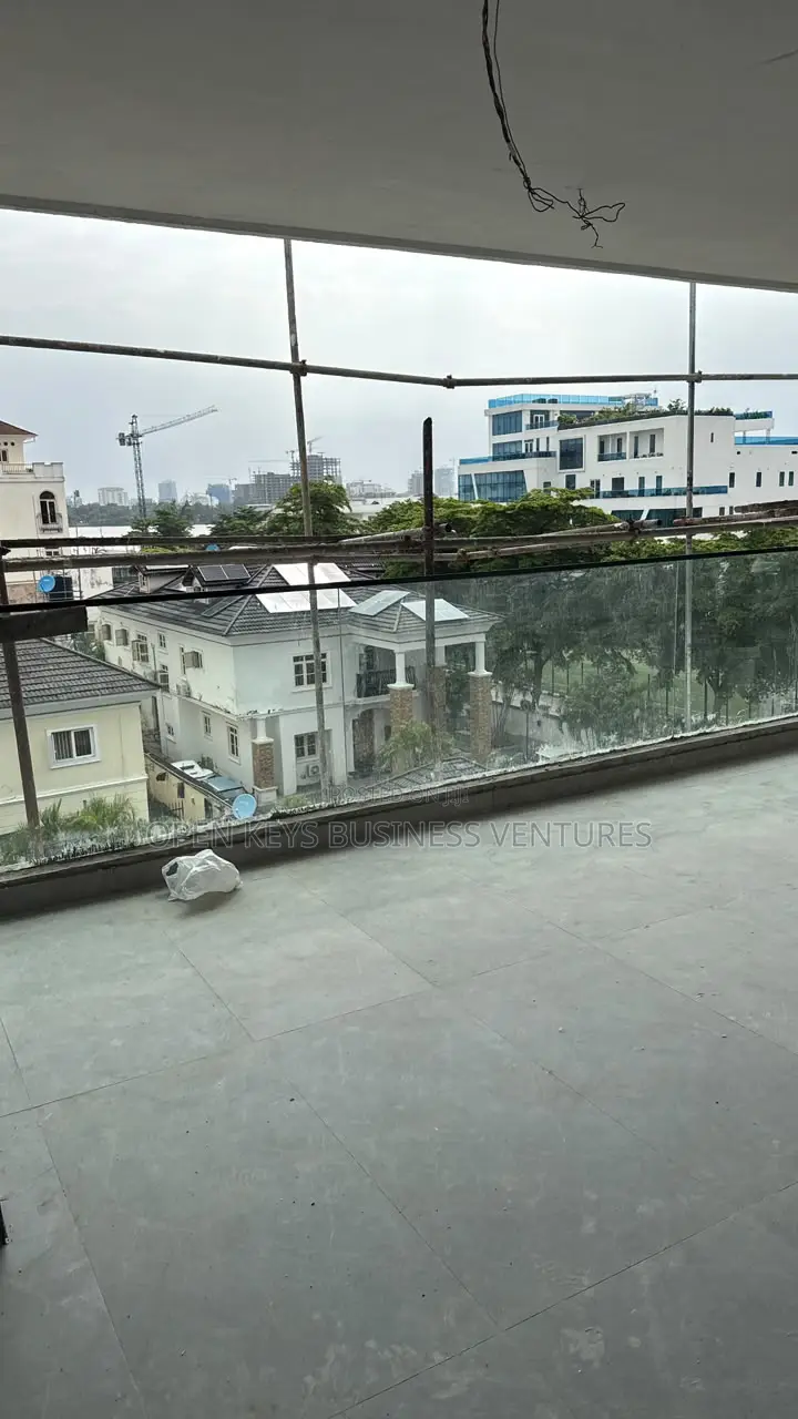 Furnished 5bdrm Duplex in Banana Island for sale in Banana Island