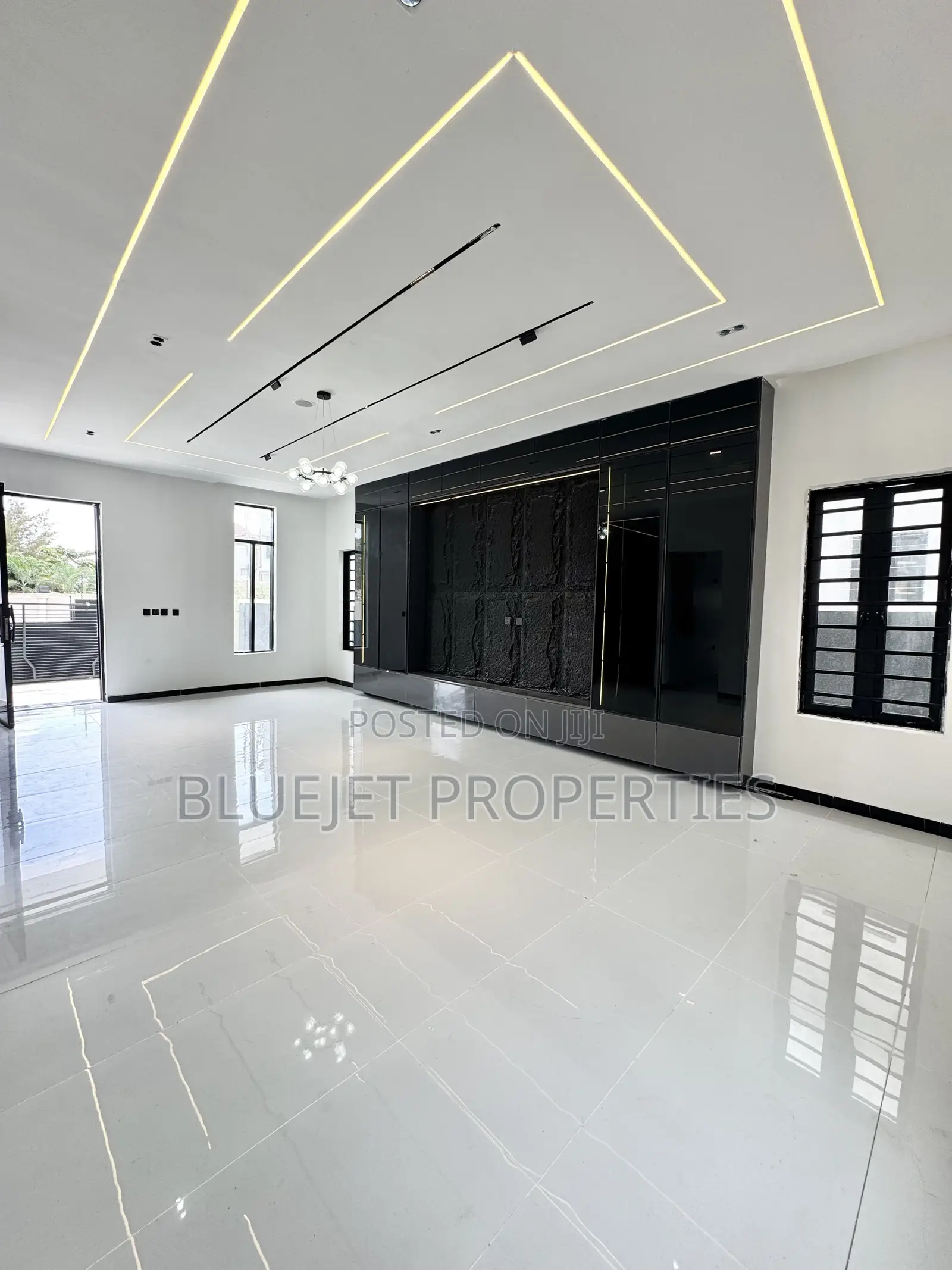 Furnished 4bdrm Duplex in Sangotedo for sale in Sangotedo