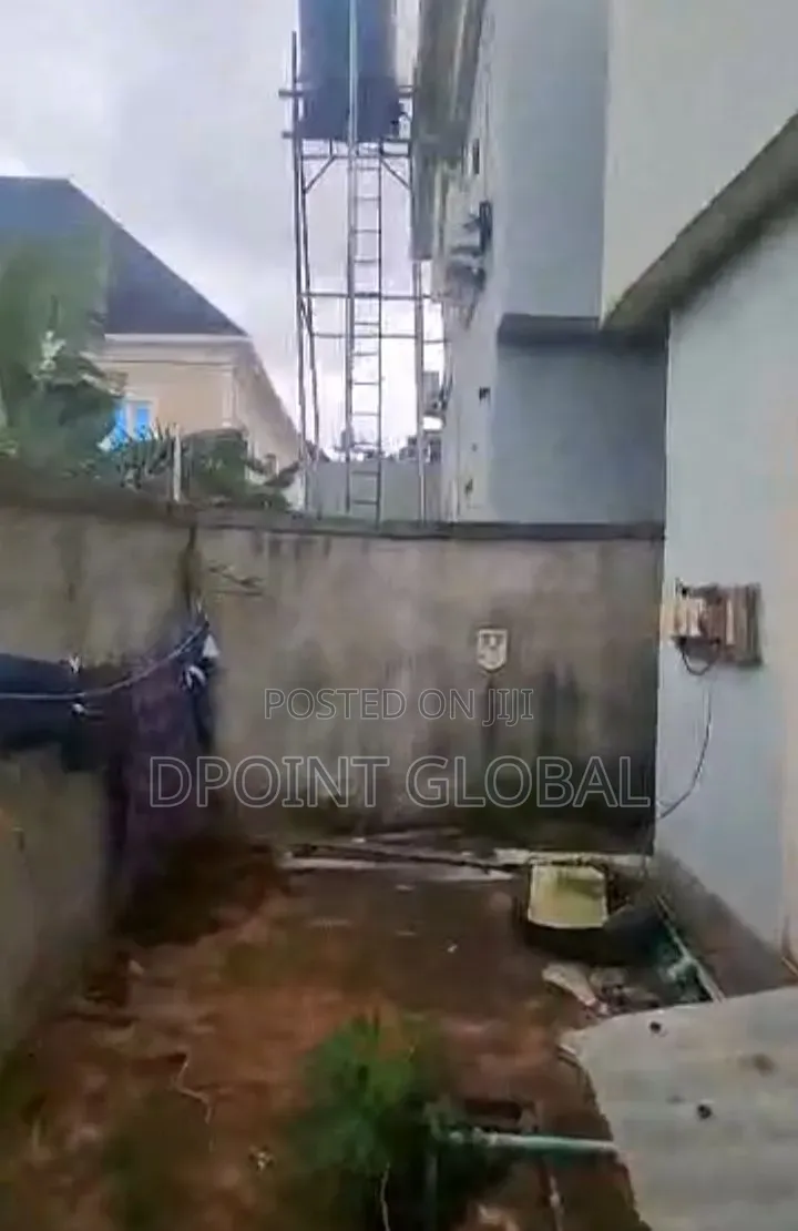 8bdrm Block of Flats in Peace Estate, Baruwa for sale in Baruwa