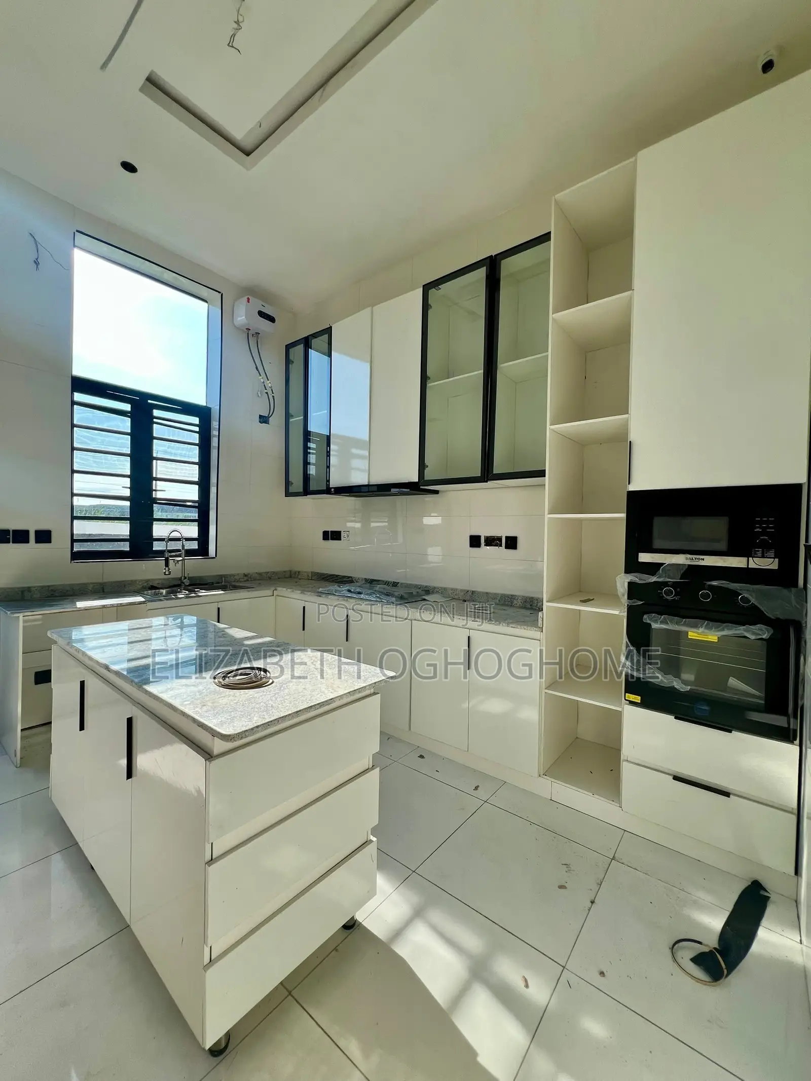 4bdrm Duplex in Sangotedo for sale in Sangotedo
