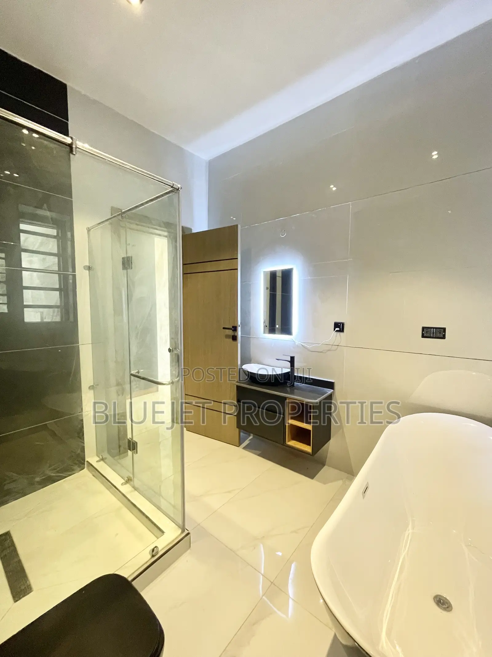 Furnished 4bdrm Duplex in Ajah for sale in Ado / Ajah