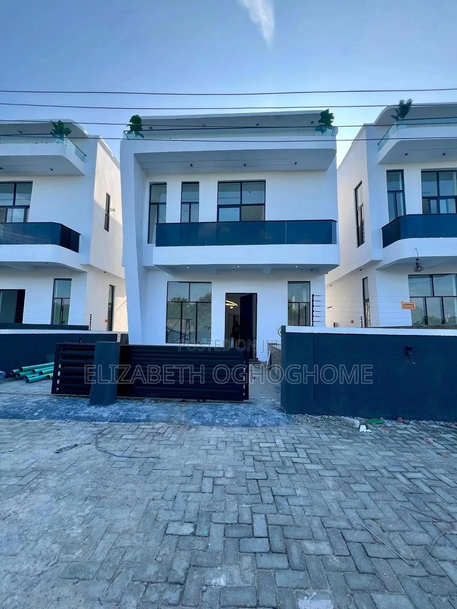 4bdrm Duplex in Sangotedo for sale in Sangotedo