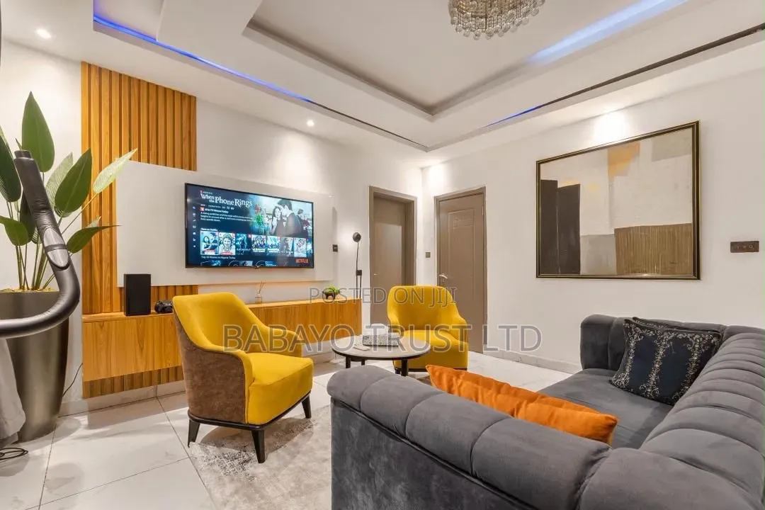 Furnished Mini Flat in Thomas Estate for sale in Thomas Estate