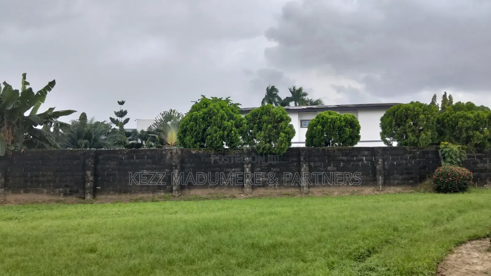 For Sale : 5 1⁄2 CofO PLOTS, PHASE 1, NEW GRA, PORT HARCOURT in Port-Harcourt