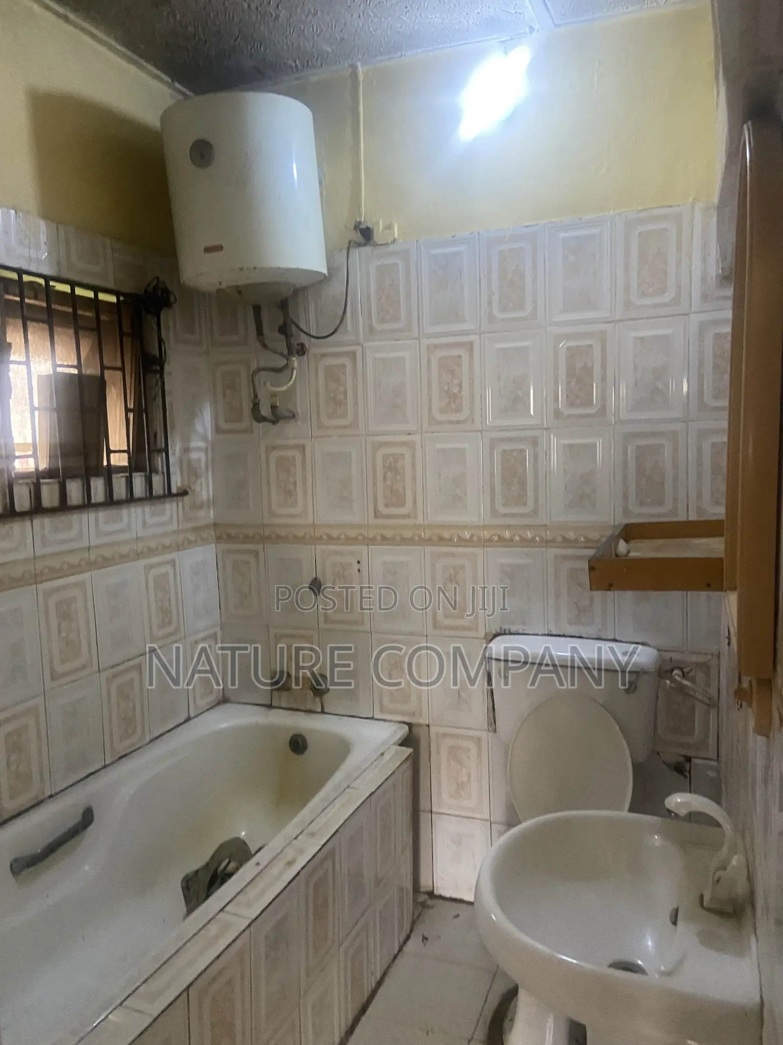 3bdrm Bungalow in Ijaiye Road Ogba for rent in Ogba