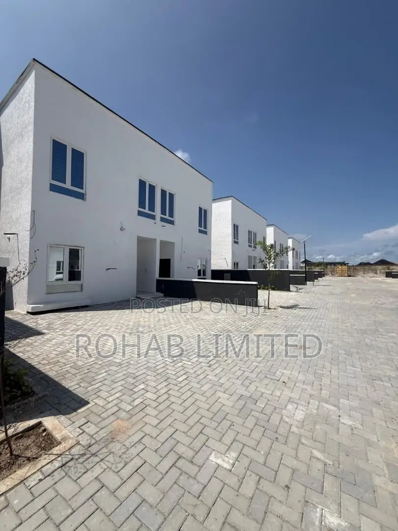 Furnished 2bdrm Duplex in Capital Loft, Eleko for sale in Eleko