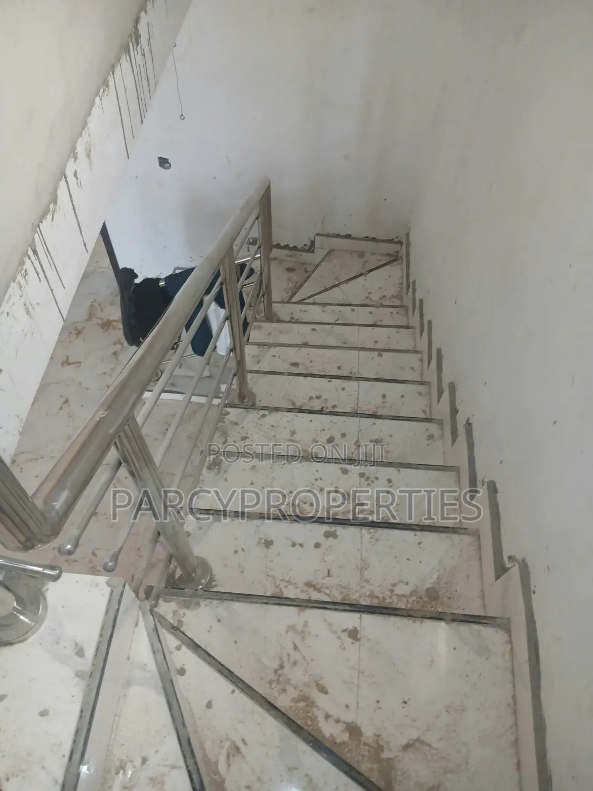 Furnished 3bdrm Apartment in Abraham Adesanya, Lekki Expressway in Lekki Expressway