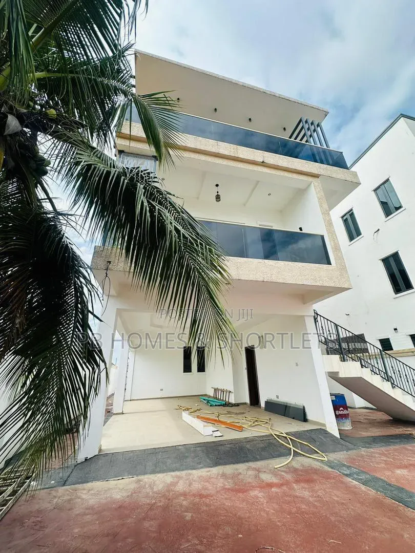 4bdrm Duplex in GRA Phase 2 Shangisha for sale in GRA Phase 2 Shangisha