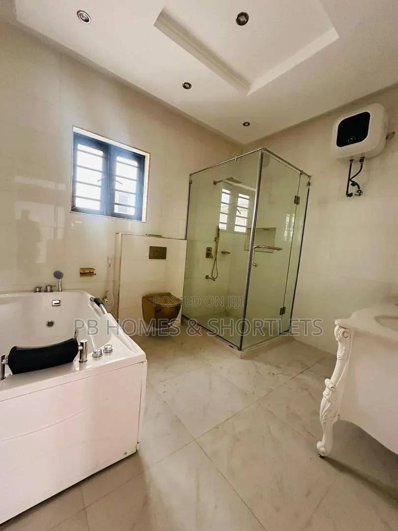 4bdrm Duplex in GRA Phase 2 Shangisha for sale in GRA Phase 2 Shangisha