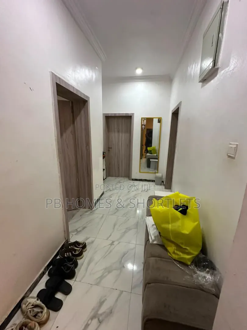 Furnished 3bdrm Apartment in Chevron for rent in Chevron